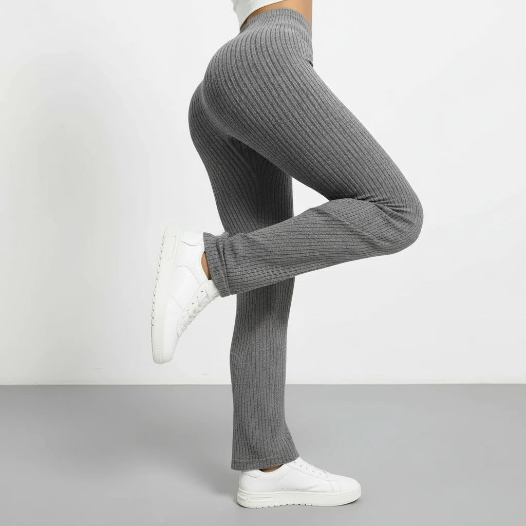 Arivah Fit High-Waisted Flare Pants™