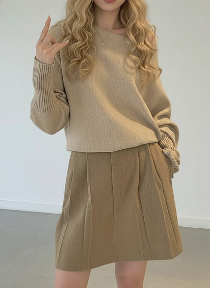 Chic Off-Shoulder Autumn SweaterTM